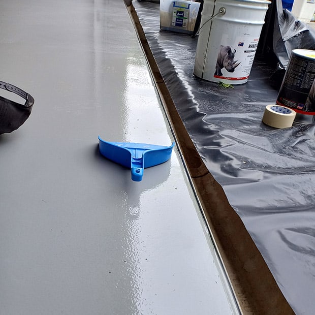 commercial-epoxy-floors-right